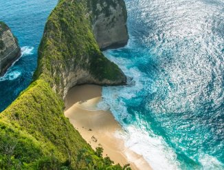 T-Rex beach Nusa Penida island